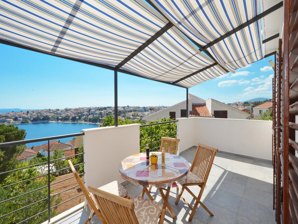 Sea View Apartment Трогир Экстерьер фото